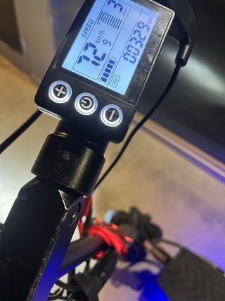 2 patinetes eléctricos 

