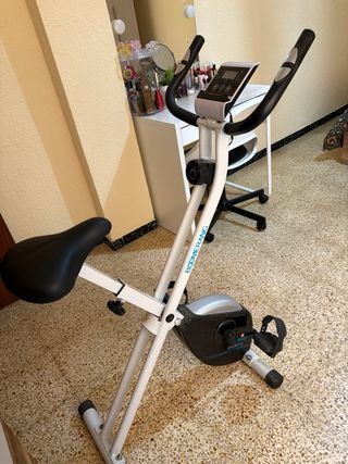 Bicicleta estática Boomerang
Por 5 € te lo llevo.