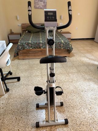 Bicicleta estática Boomerang
Por 5 € te lo llevo.