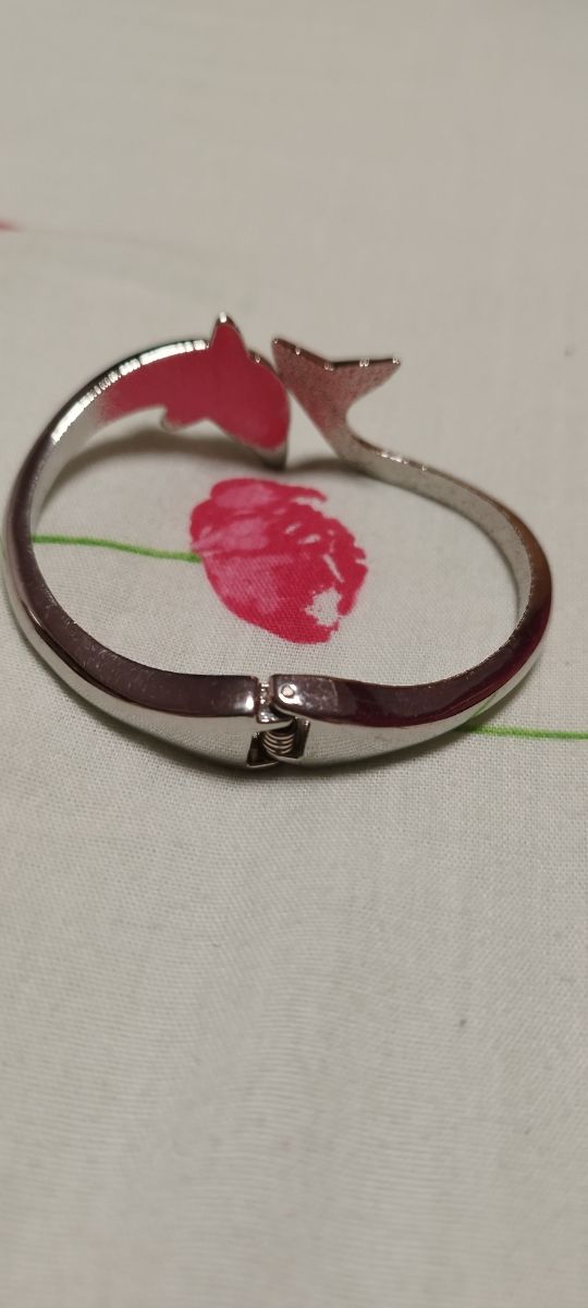 Pulsera Delfín Plateada