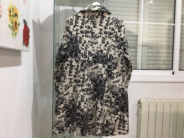Abrigo Desigual beige y negro