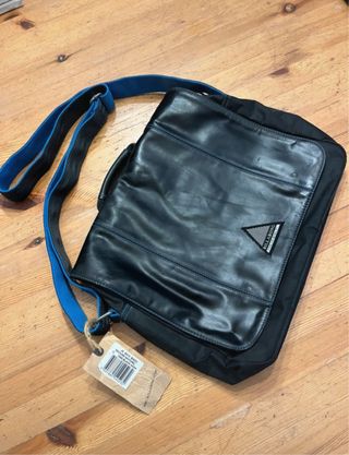 Bandolera Billabong negra y azul