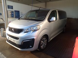 Peugeot Traveller HDIblue 1.5 120cv