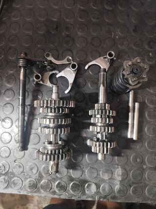 Caja cambios derbi senda €2/€3