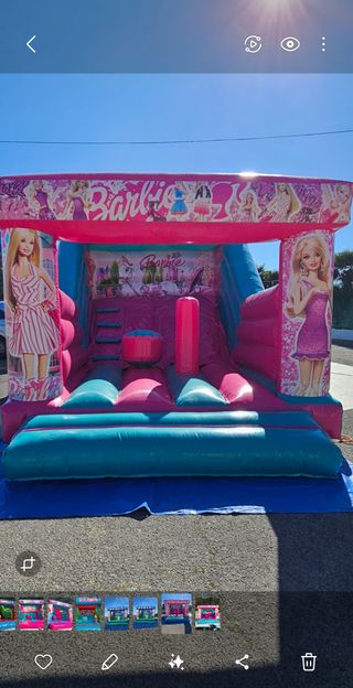 Castillo hinchable Barbie 6x4