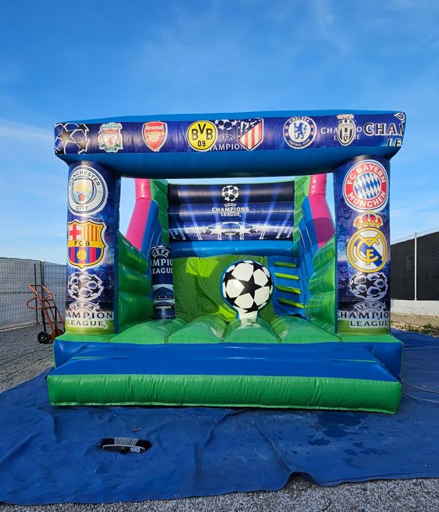 Castillo hinchable Champions League