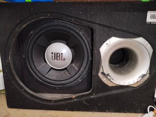JBL GT Subwoofer - Bombo coche