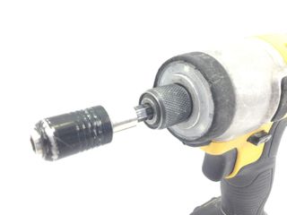 taladro a bateria dewalt dcf815