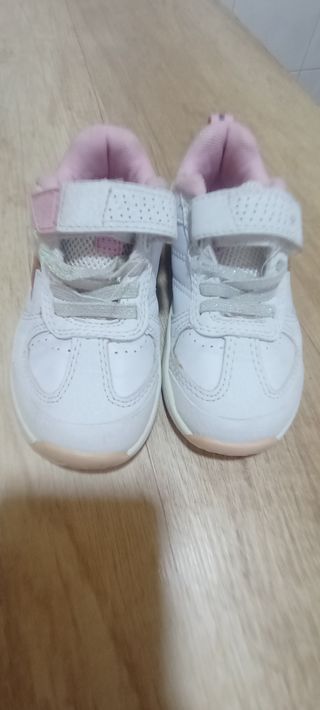 Zapatillas niña rosa -talla 25