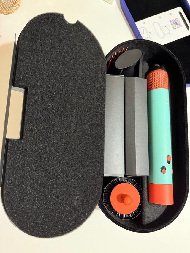 Secador Dyson Airwrap  poco uso