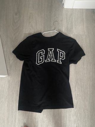 Camiseta GAP negra