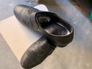 Zapatos negros de tacón