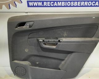 Guarnecido puerta trasera opel zafira b 1.6 104574