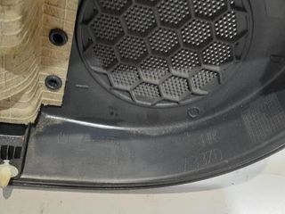 Guarnecido puerta trasera opel zafira b 1.6 104574