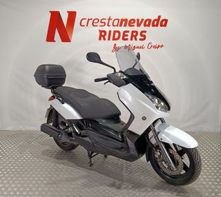 Yamaha X MAX 250