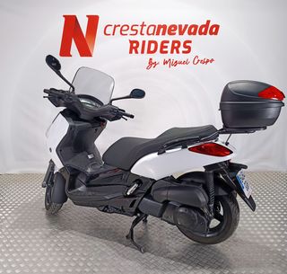 Yamaha X MAX 250