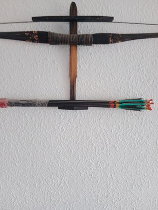 Arco a freccia antico