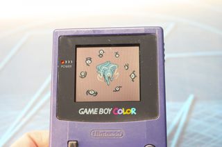 Nintendo Game Boy Pokémon Edición Cristal.