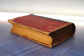 Libros antiguos. Un caso de histerismo (Cuento trascendental) – López Allúe. 1902.