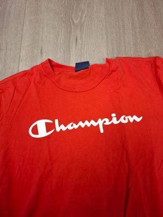 Camiseta Champion roja