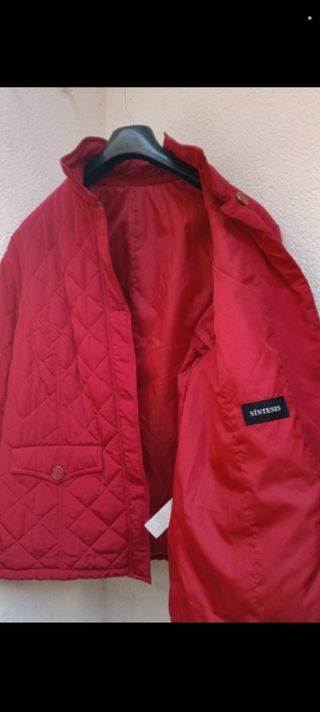 Abrigo acolchado rojo