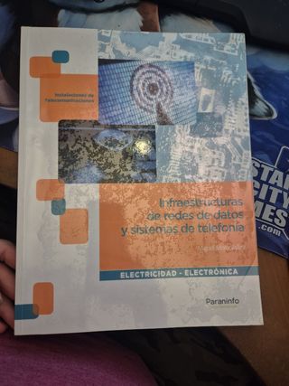 Infraestructuras de redes de datos y sistemas d...