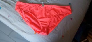 Braga bikini rosa neón