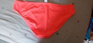 Braga bikini rosa neón