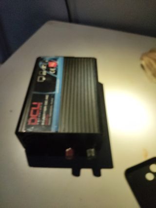 Convertidor DC/AC 600w para coche.