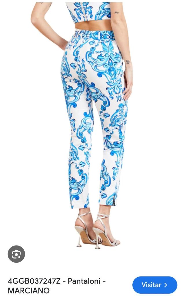 Calças Marciano azuis e brancas