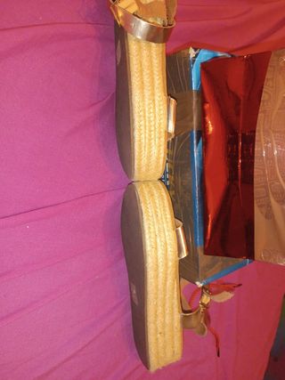 Sandalias Marypaz doradas esparto nº40