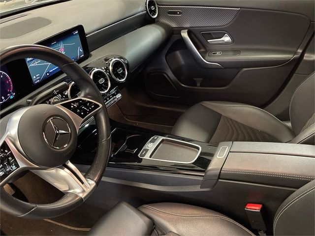 MERCEDES-BENZ Clase A 200 d