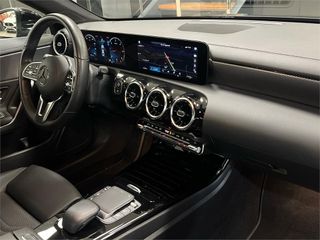 MERCEDES-BENZ Clase CLA 200 D DCT