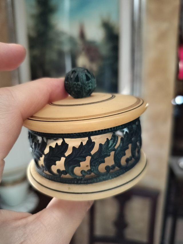 Scatolina vintage in alabastro