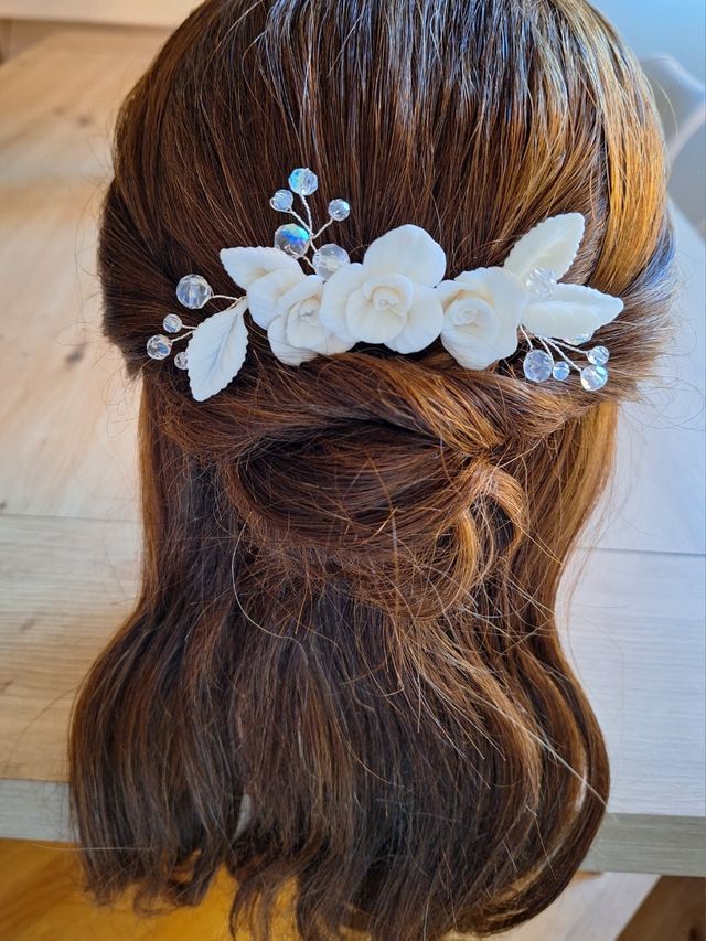 Tocado novia blanco artesanal