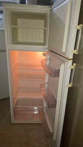 Nevera blanca - Refrigerador