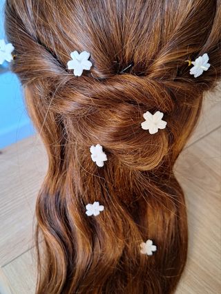 Horquillas flores blancas boda