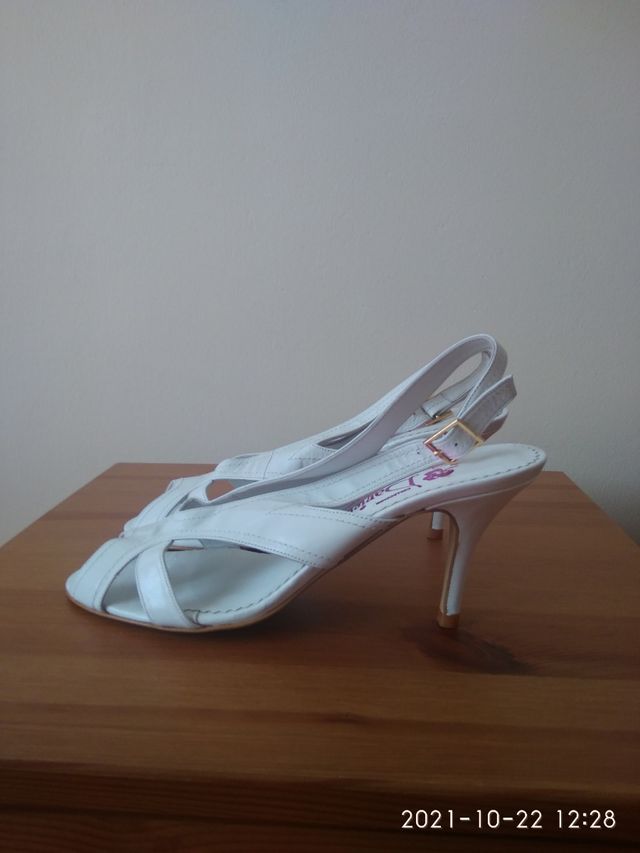  PIEL Daniela sin ESTRENAR 