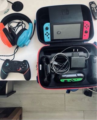 Nintendo switch 170€ + 250€ accessori