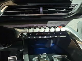 Peugeot 3008 Hybrid 225 e-EAT8 GT