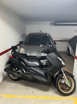 Yamaha xmax 250