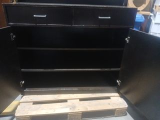 Mueble madera marrón