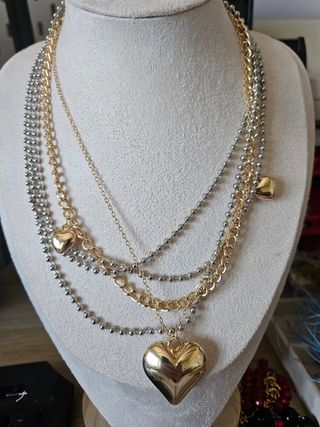 Collar multivueltas corazones oro plata