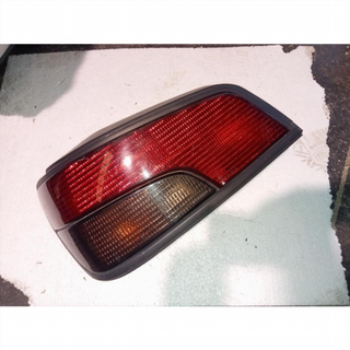 Piloto trasero izquierdo Peugeot 306 (7B) 