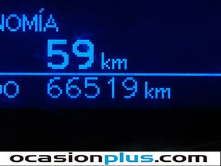 Toyota Hilux 2.4 D-4D Doble Cabina GX 110 kW (150 CV)
