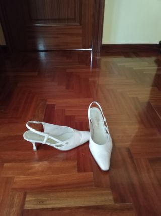 Sandalias Keren blancas