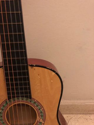 Guitarra clásica infantil
Juguete en buen estado
