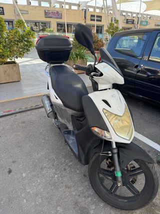 Kymco Agility 125cc - Scooter