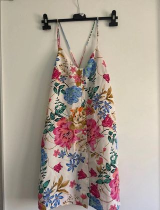 Vestido flores Stradivarius T-36