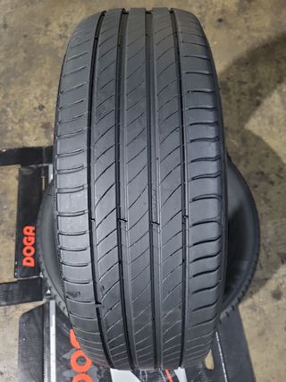 2 Neumáticos  215/60/17  Michelin 